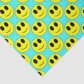 Big Yellow Happy Face Allover Tissuepapier (Detail)