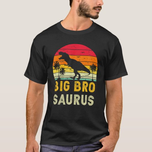 Bigbrosaurus T Rex Dinosaur Big Brother Saurus Ret T-shirt (Voorkant)