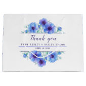 Bigende blauwe bloemen dank je grote cadeautas (Voorkant)