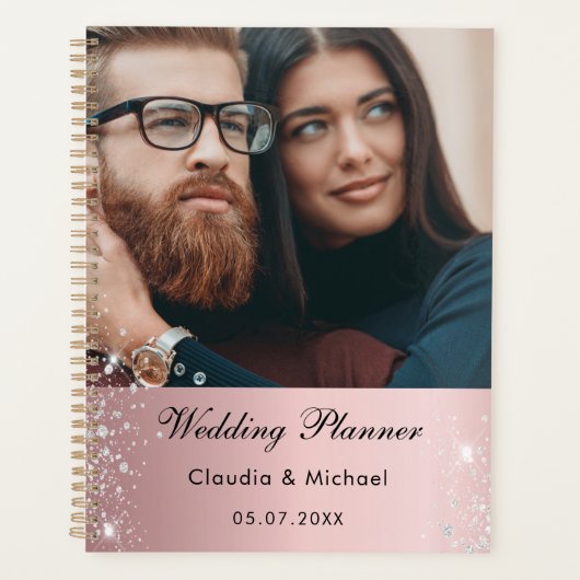 Bigende foto donkerroze glitter bride 2023 planner (Voorkant)