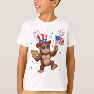 Bigfoot 4 juli patriottische raket en vuurwerk t-shirt