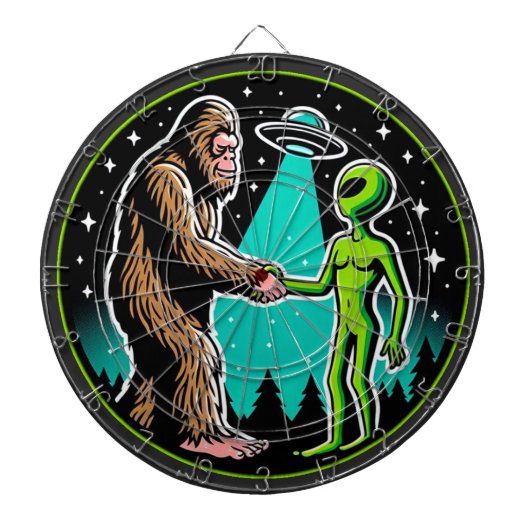 Bigfoot Alien Alliance - Grappige Scifi Cryptid Dartbord (Voorkant)