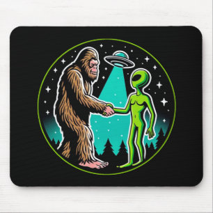 Bigfoot Alien Alliance - Grappige Scifi Cryptid Muismat