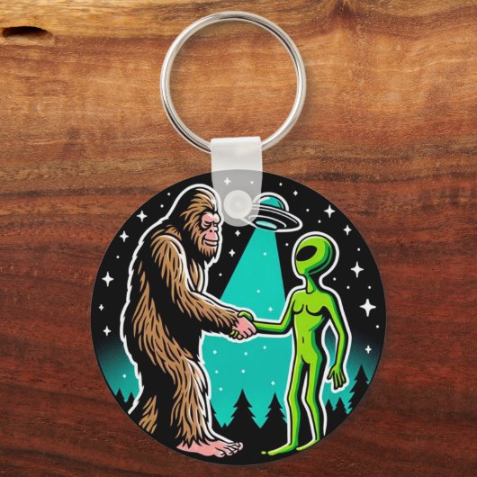 Bigfoot Alien Alliance - Grappige Scifi Cryptid Sleutelhanger (Voorkant)