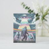 Bigfoot, Alien en Unicorn met een UFO Briefkaart (Staand voorkant)
