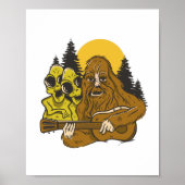 Bigfoot Aliens Guitar Camping Sasquatch Funny Gift Poster (Voorkant)