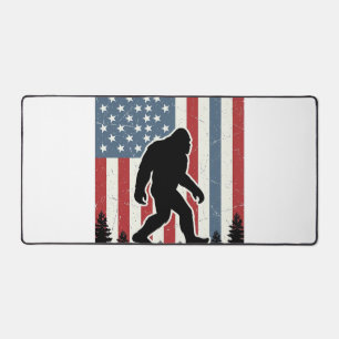 Bigfoot Amerikaanse Vlag Vintage Vector T-shirt On Bureaumat