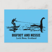 Bigfoot and Nessie Loch Ness Personalized Text Briefkaart (Voorkant)