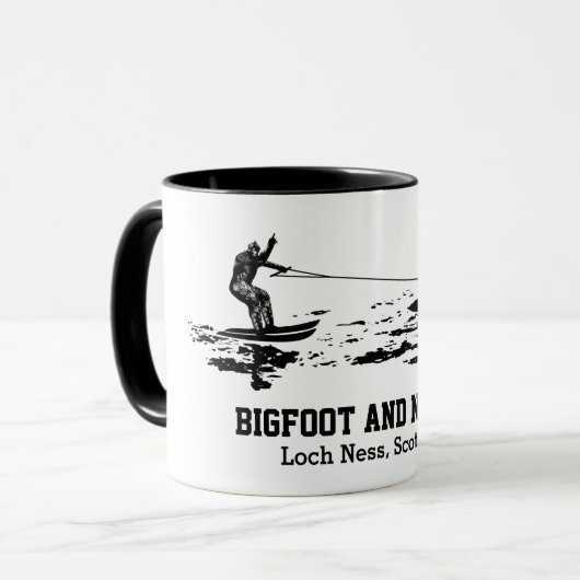 Bigfoot and Nessie Loch Ness Personalized Text Mok (Voorkant links)