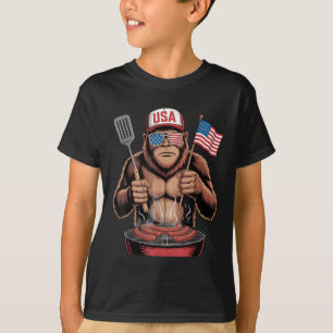 Bigfoot BBQ 4 juli grappig patriottisch Sasquatch  T-shirt