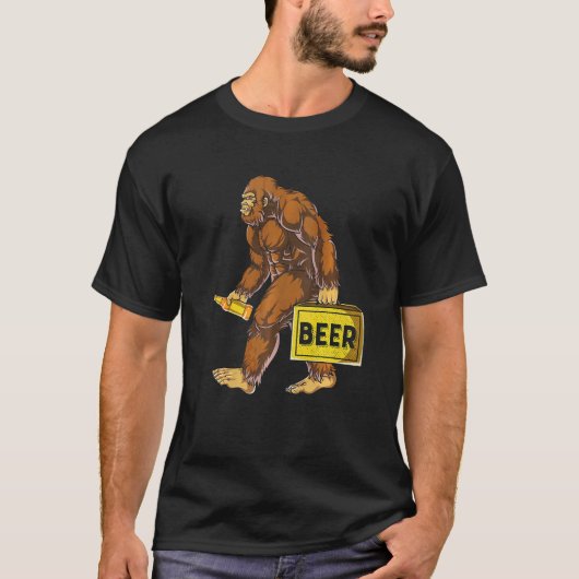 Bigfoot Beer Bottle Funny Sasquatch T-shirt (Voorkant)
