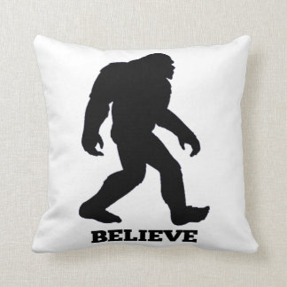 Bigfoot Believe Pillow Kussen