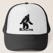 Bigfoot Believe Trucker Pet (Voorkant)