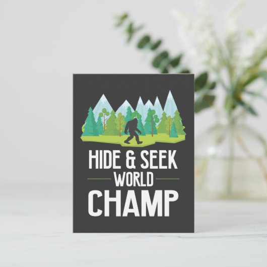 Bigfoot Believer Joke Sasquatch hide Champion Briefkaart (Staand voorkant)