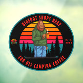 Bigfoot Camp Coffee Shop Logo Front aanpassen Raamsticker (Vel 3)