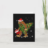 Bigfoot Carrier met kerstboom Sasquatch Believer Kaart (Voorkant)