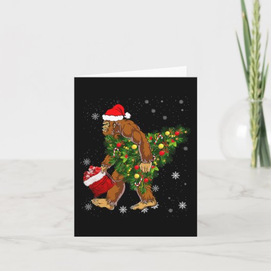 Bigfoot Carrier met kerstboom Sasquatch Believer Kaart (Voorkant)