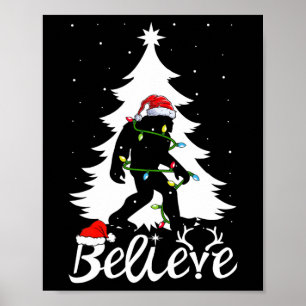 Bigfoot Carrier met kerstboom Sasquatch Believer Poster