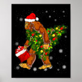 Bigfoot Carrying Christmas Tree Sasquatch Believer Poster (Voorkant)