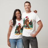 Bigfoot Christmas Tree Santa Hat (2) T-shirt (Unisex)