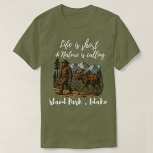 Bigfoot Cowboy Leven is Kort De Natuur Roept T-shirt