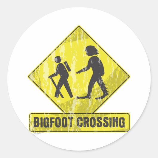 Bigfoot Crossing Ronde Sticker (Voorkant)