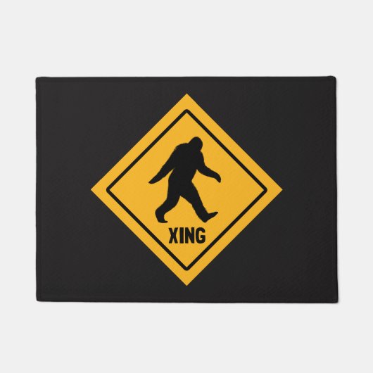 Bigfoot Crossing | Sasquatch Xing Sign | Vierkant Deurmat (Voorkant)