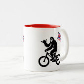 Bigfoot Cycling Hawaii Flag Tweekleurige Koffiemok (Voorkant rechts)