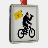 Bigfoot Cycling New Mexico Flag Metalen Ornament (Rechts)
