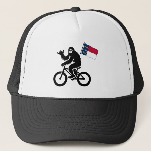 Bigfoot Cycling North Carolina Flag Trucker Pet (Voorkant)
