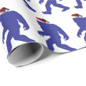 Bigfoot die een Pet van de Kerstman draagt Cadeaupapier (Rol Hoek)