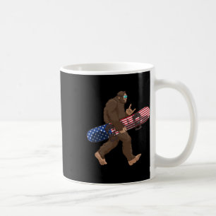Bigfoot draagt Amerikaanse vlag snowboard voor sne Koffiemok