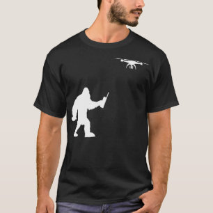 Bigfoot Drone Pilot Drone Gift Pilootvlucht T-shirt