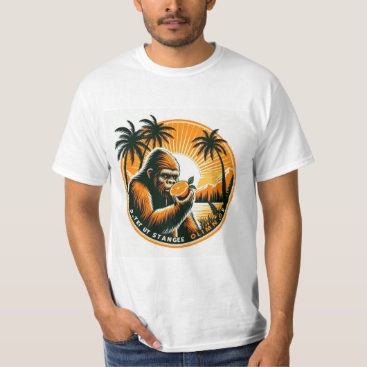 Bigfoot eet een sinaasappel t-shirt (Voorkant)