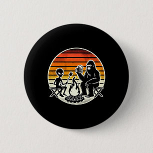 Bigfoot en buitenaardse kamperen drinken bier ronde button 5,7 cm