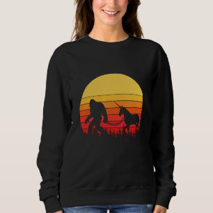 Bigfoot en Eenhoorn in één Retro Design Trui