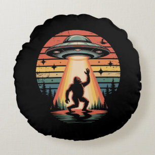 Bigfoot en UFO - Retro buitenaardse ontvoering Rond Kussen
