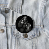 Bigfoot en wasbeer middelvinger ronde button 7,6 cm (In situ)