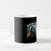 Bigfoot en yeti selfie cryptid squatch jager koffiemok (Voorkant links)