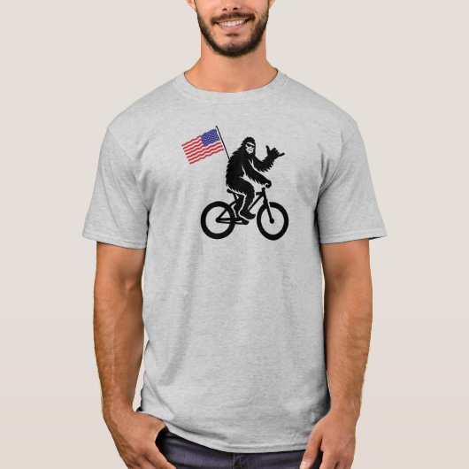 Bigfoot Fietsen Amerikaanse vlag T-shirt (Voorkant)