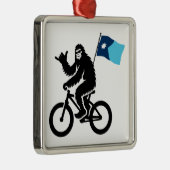 Bigfoot Fietsen Minnesota Vlag Metalen Ornament (Rechts)
