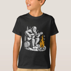 Bigfoot Gitaar spelend bij het kampvuur Grappig ka T-shirt