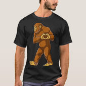 Bigfoot Heart Hands Funny Sasquatch Lover Valentin T-shirt (Voorkant)