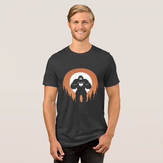 Bigfoot Heart Hands Tri-Blend Shirt (Voorkant volledig)