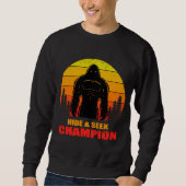 Bigfoot Huid en zoek Champion Funny Gift Trui (Voorkant)