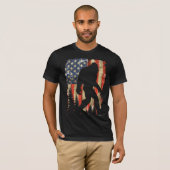 Bigfoot ik geloof dat Sasquatch American USA Flag T-shirt (Voorkant volledig)