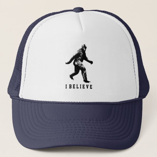 Bigfoot Ik geloof tekst Trucker Pet (Voorkant)