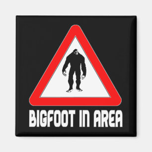Bigfoot in Area Warning Sign. Magneet