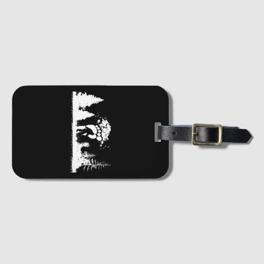 Bigfoot in Forest Sasquatch Yeti Bagagelabel (Voorkant (horizontaal))