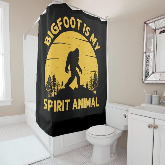 Bigfoot is My Spirit Animal Retro Sunset Douchegordijn (In situ)